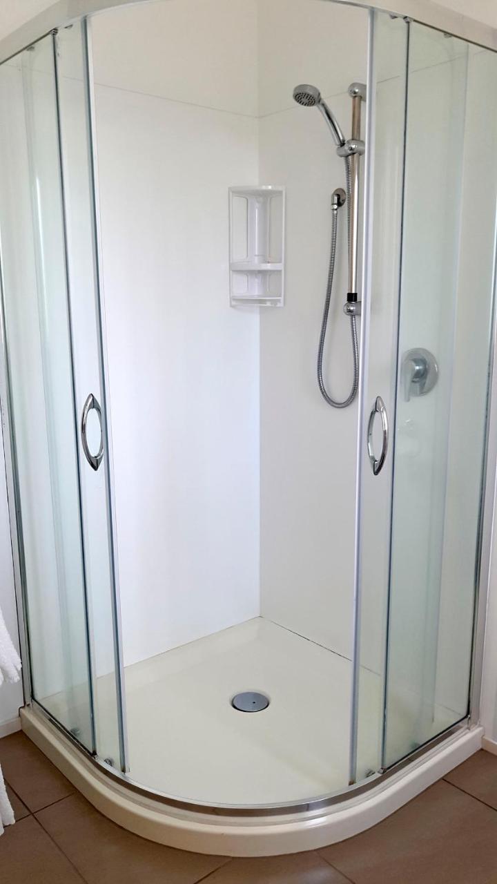 Pukekohe Touchwood Motor Lodge מראה חיצוני תמונה