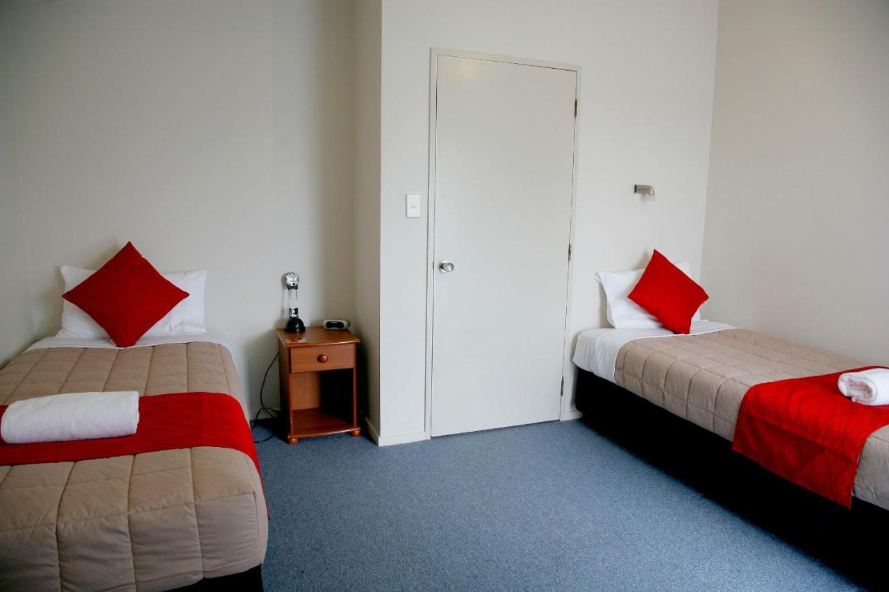 Pukekohe Touchwood Motor Lodge מראה חיצוני תמונה
