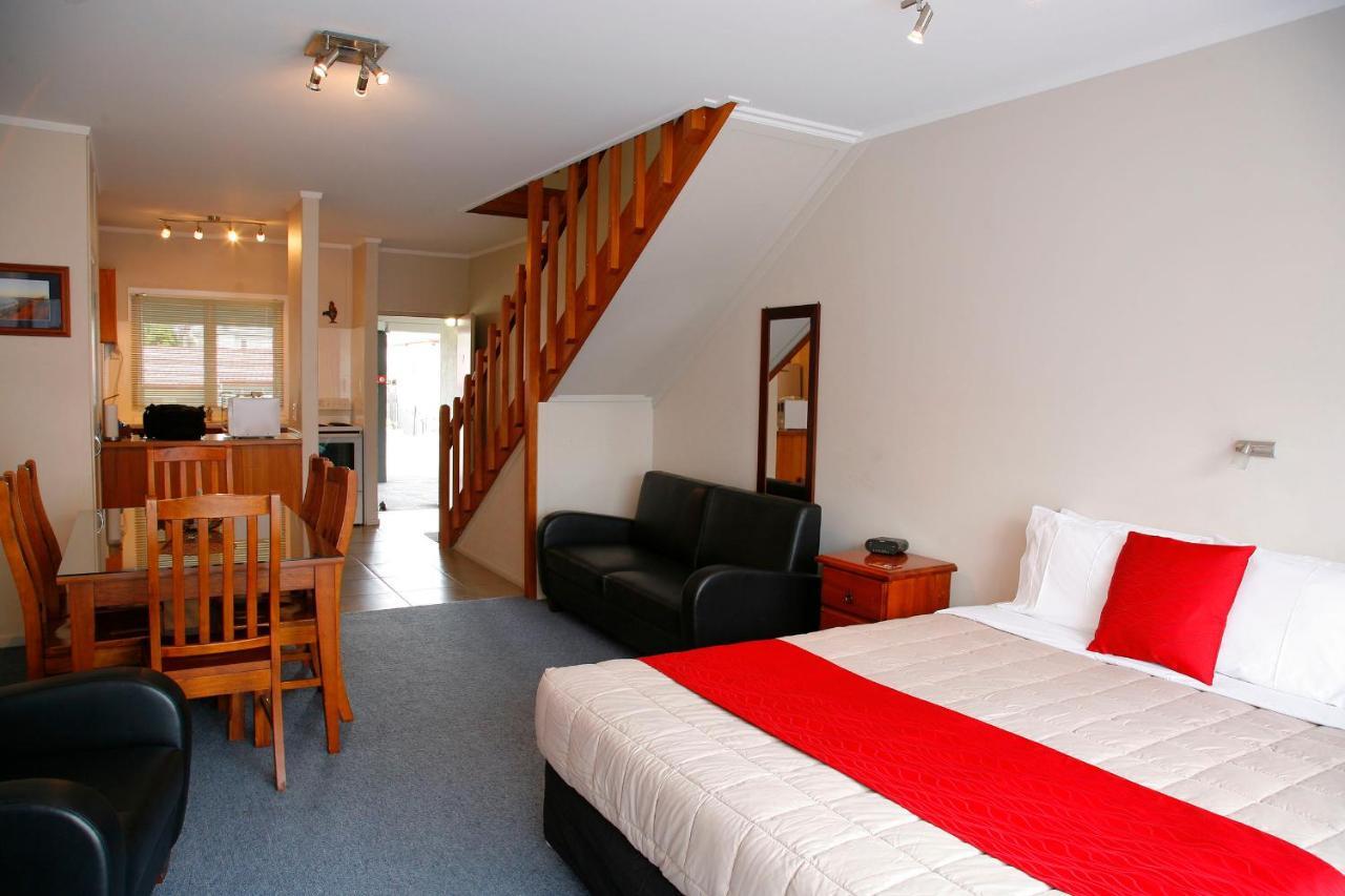 Pukekohe Touchwood Motor Lodge מראה חיצוני תמונה