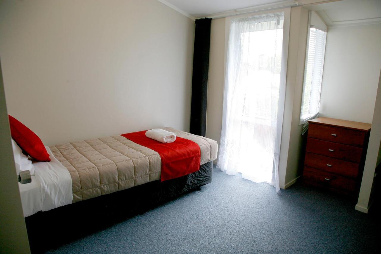Pukekohe Touchwood Motor Lodge מראה חיצוני תמונה