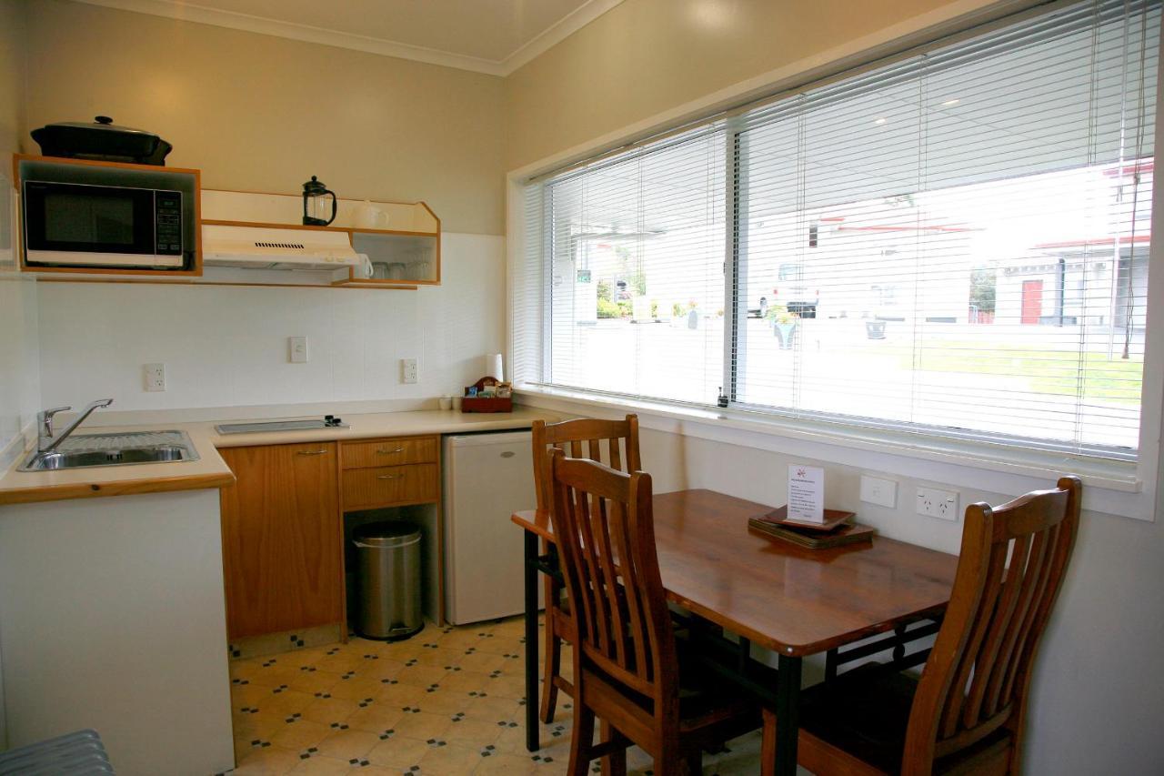 Pukekohe Touchwood Motor Lodge מראה חיצוני תמונה