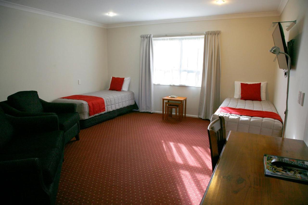 Pukekohe Touchwood Motor Lodge מראה חיצוני תמונה